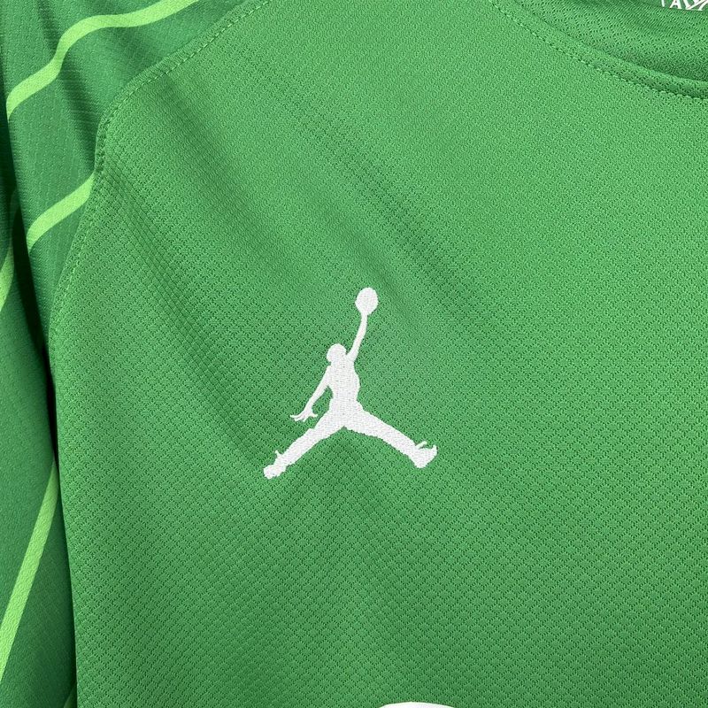 Paris Saint Germain Goalkeeper Green Jersey 2024/2025 - Long Sleeve