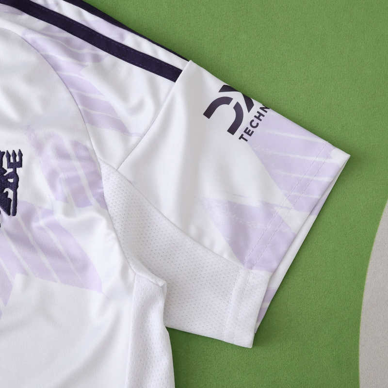 Kids Manchester United Away Kit 2025/26